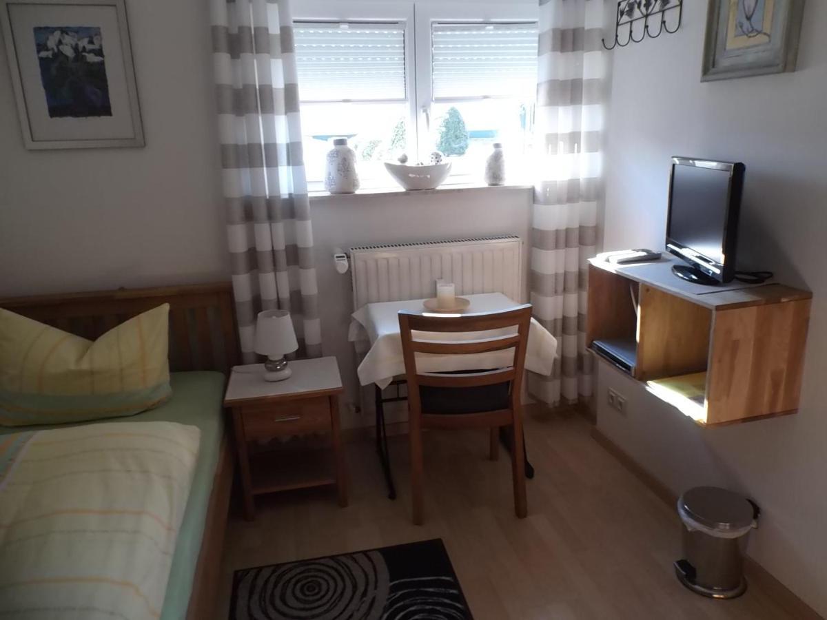 Ferienwohnung Schmitz Anschau Buitenkant foto