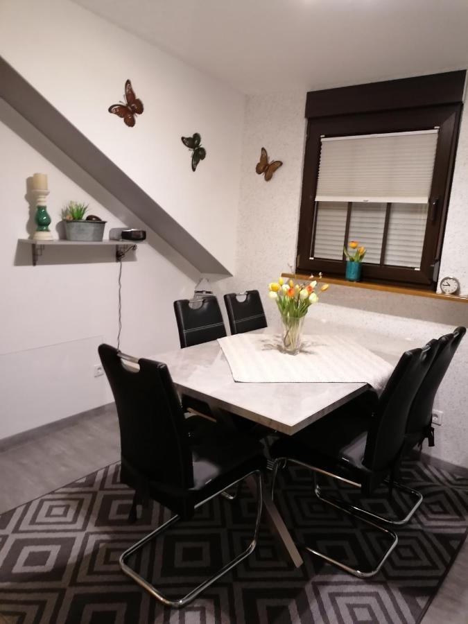Ferienwohnung Schmitz Anschau Buitenkant foto