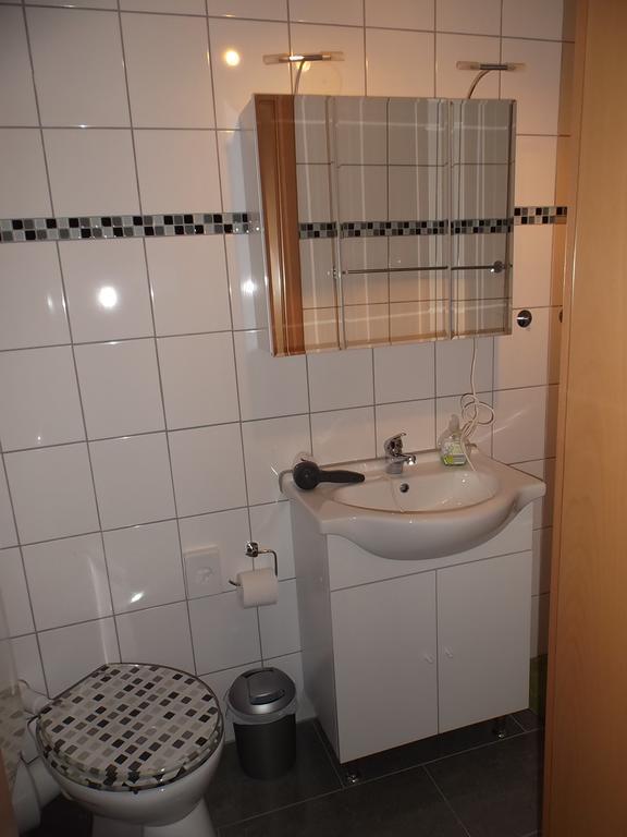 Ferienwohnung Schmitz Anschau Kamer foto
