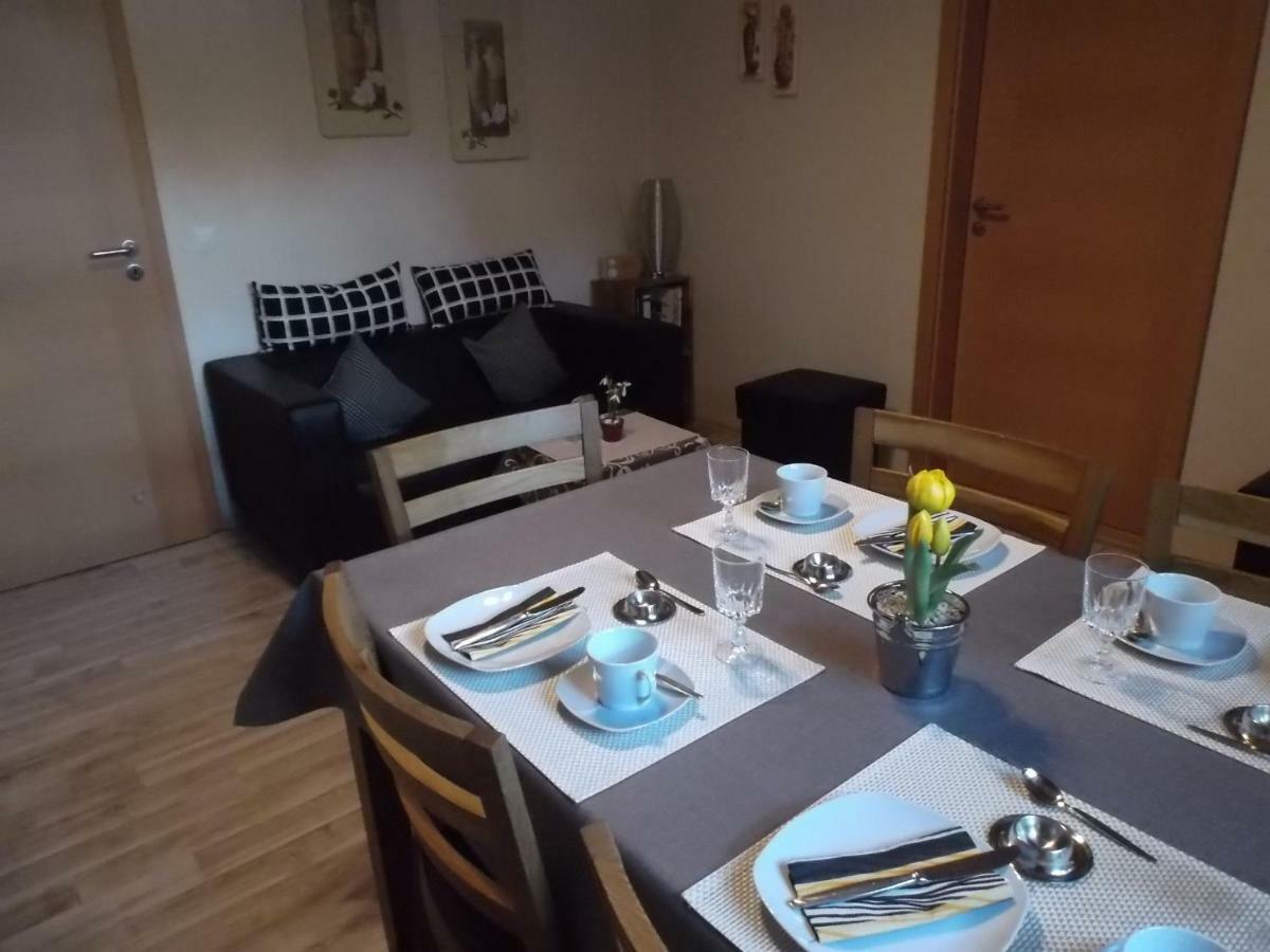 Ferienwohnung Schmitz Anschau Buitenkant foto